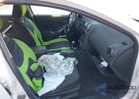 2010 Pontiac G6 from USA, damaged, VIN 1G2ZA5E04A4126743